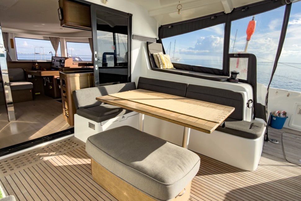 LAGOON 42 OWNER 3 CABINS 12