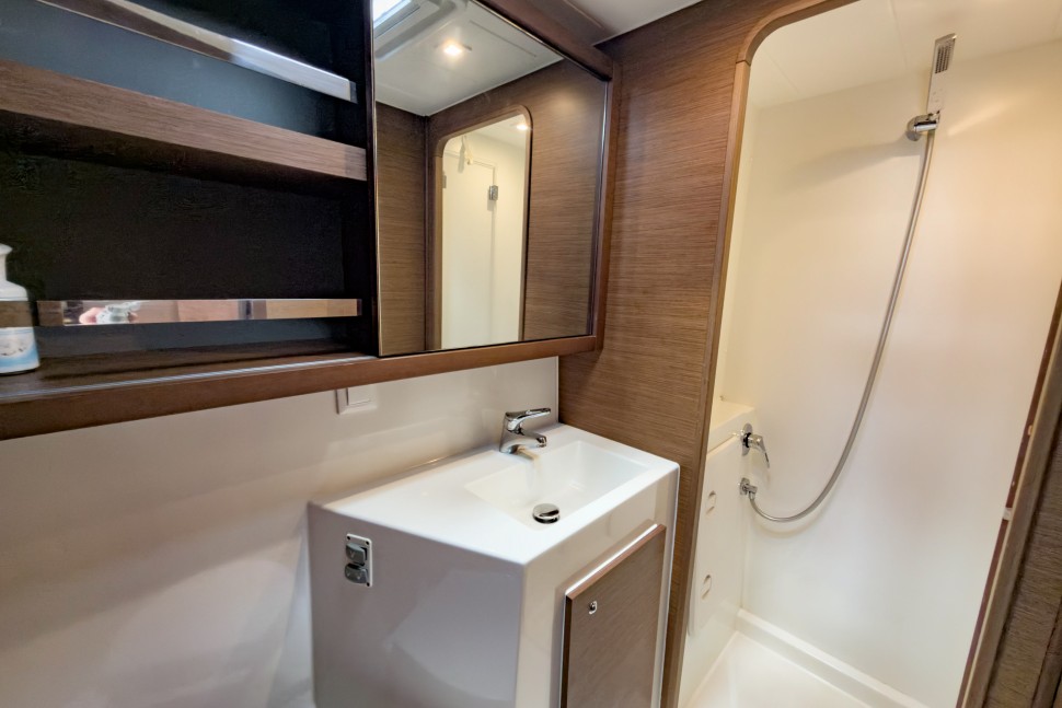 LAGOON 42 OWNER 3 CABINS 17