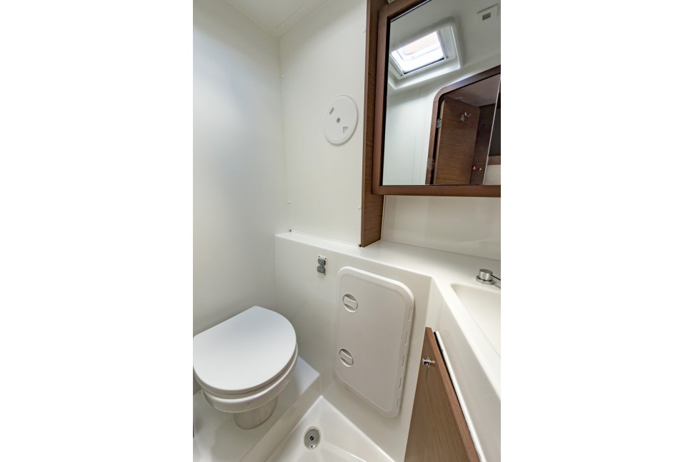 LAGOON 42 OWNER 3 CABINS 19