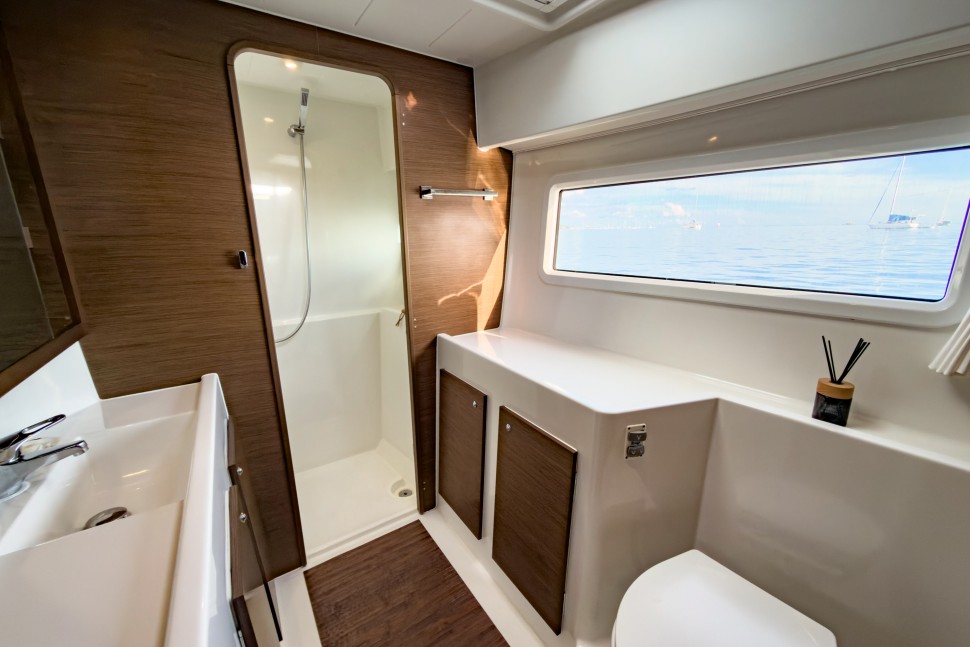 LAGOON 42 OWNER 3 CABINS 23