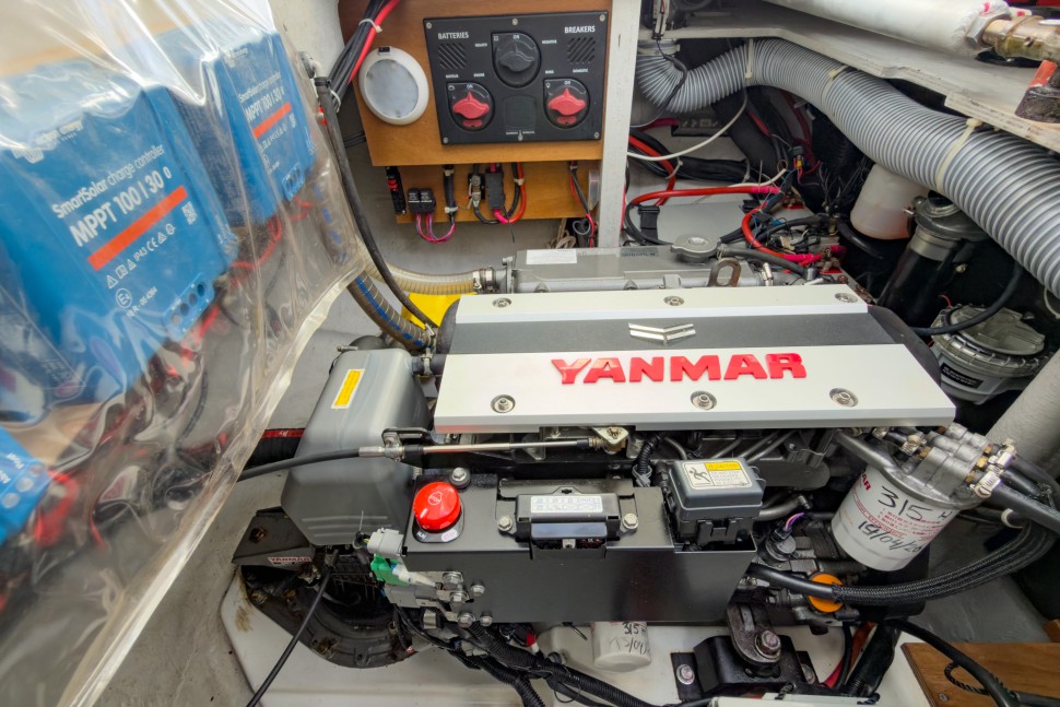 LAGOON 42 OWNER 3 CABINS 24