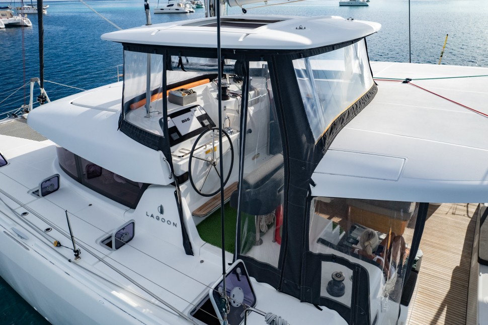 LAGOON 42 OWNER 3 CABINS 5