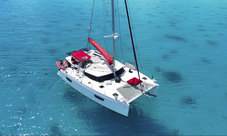 Fountaine pajot helia 44 summary