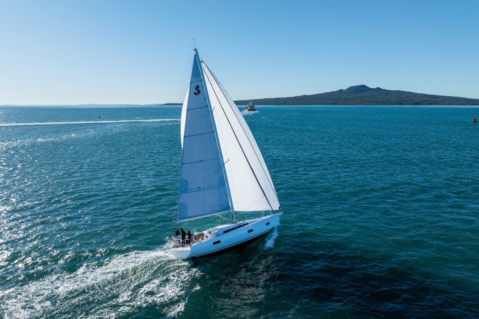 Beneteau First 44 1 sailing