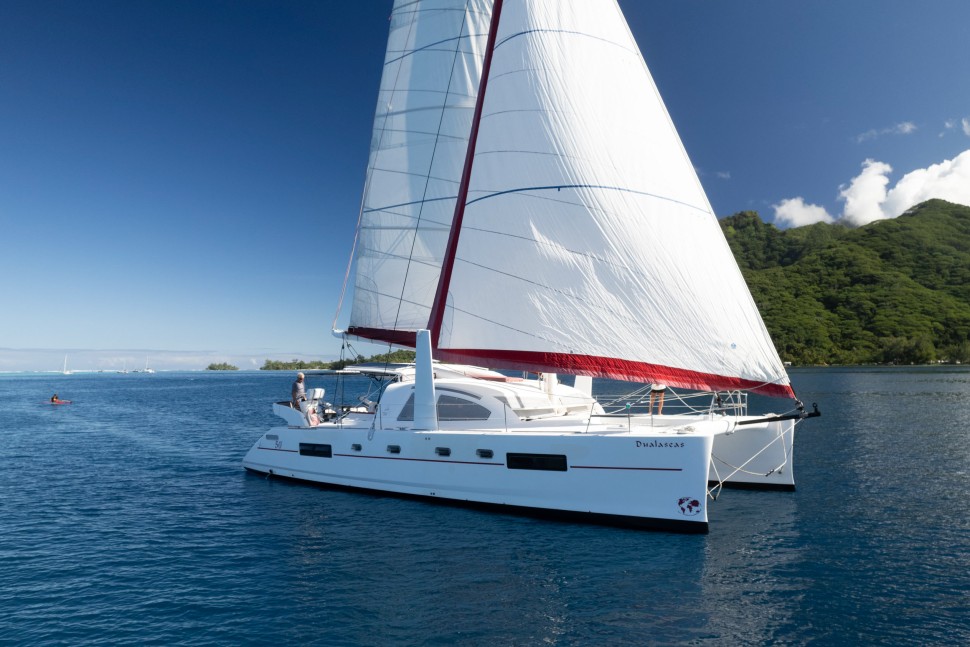 CATANA 50 OWNER 3 exterior