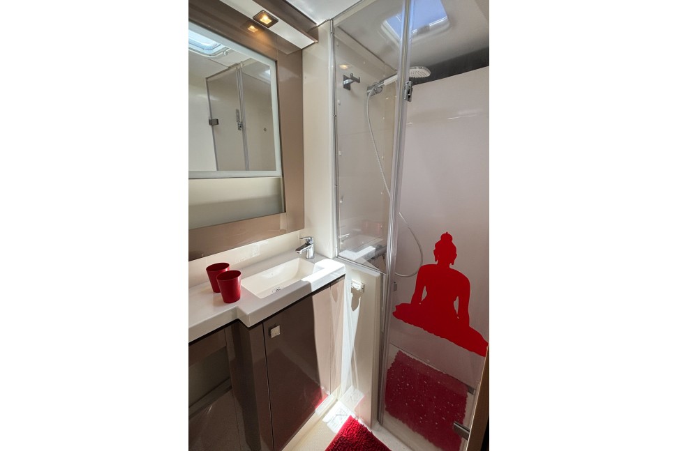 FOUNTAINE PAJOT HELIA 44 17