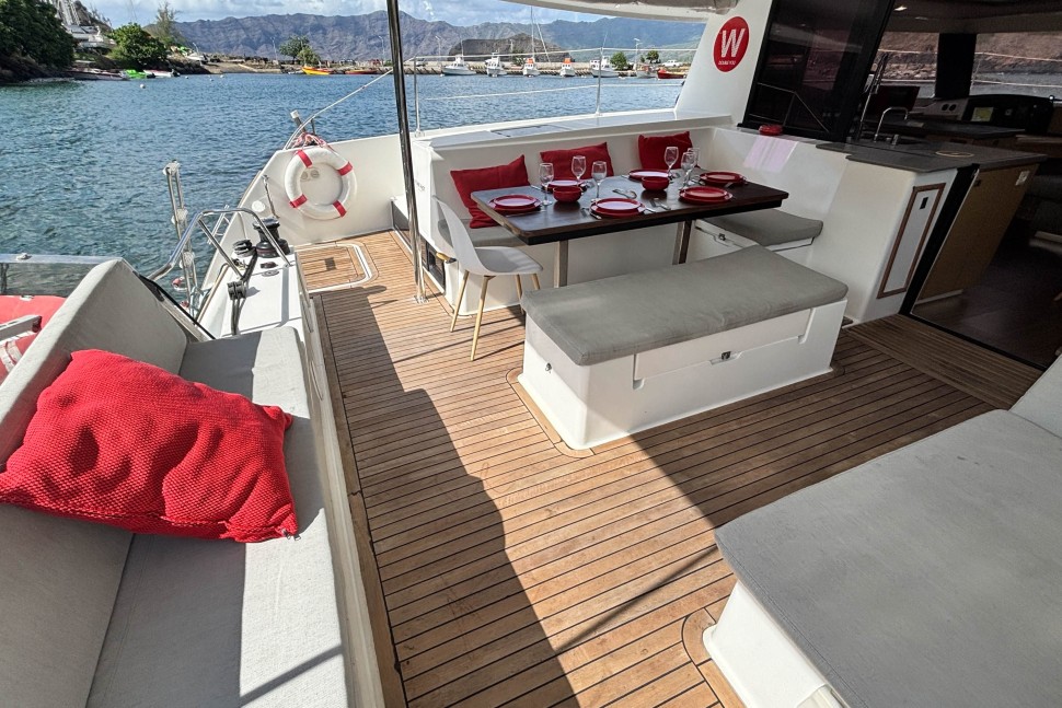 FOUNTAINE PAJOT HELIA 44 8