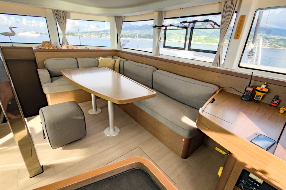 LAGOON 42 OWNER 3 CABINS 38
