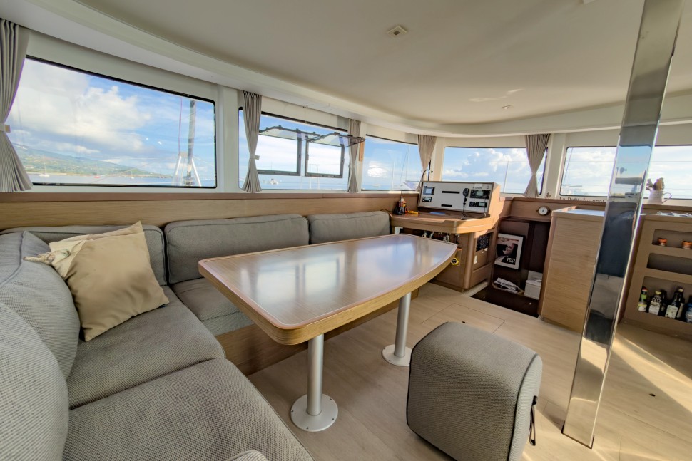 LAGOON 42 OWNER 3 CABINS 42