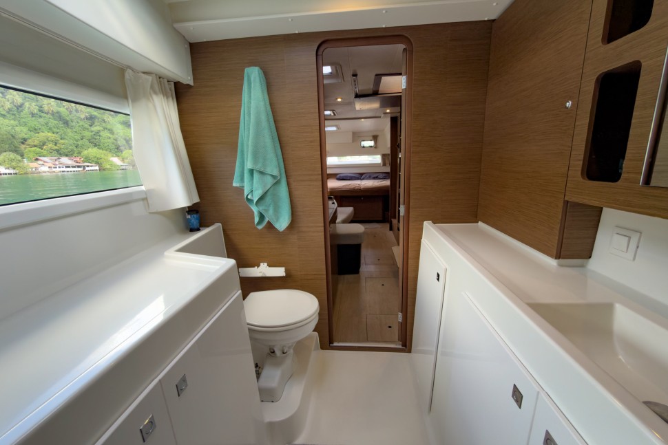 LAGOON 42 OWNER 3CABINS 33