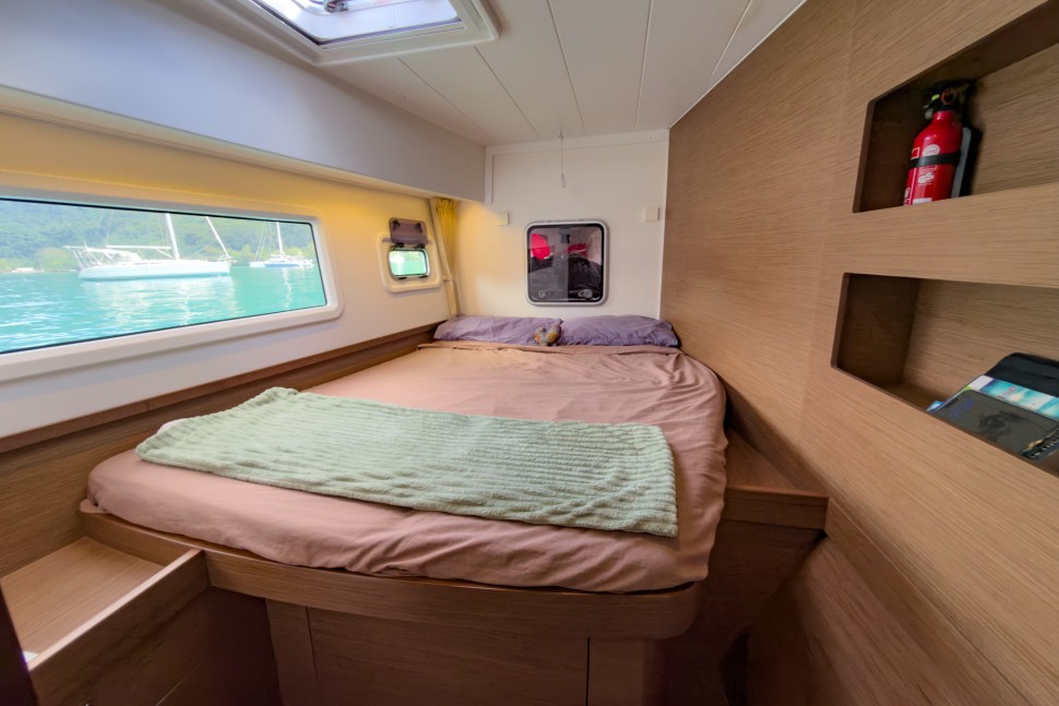 LAGOON 42 OWNER 3CABINS 36