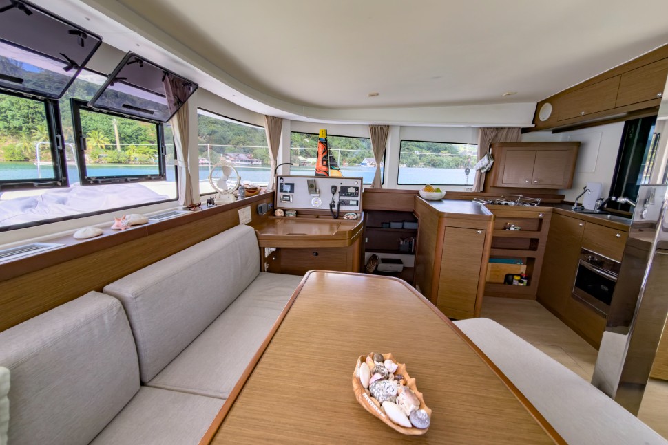 LAGOON 42 OWNER 3CABINS 54