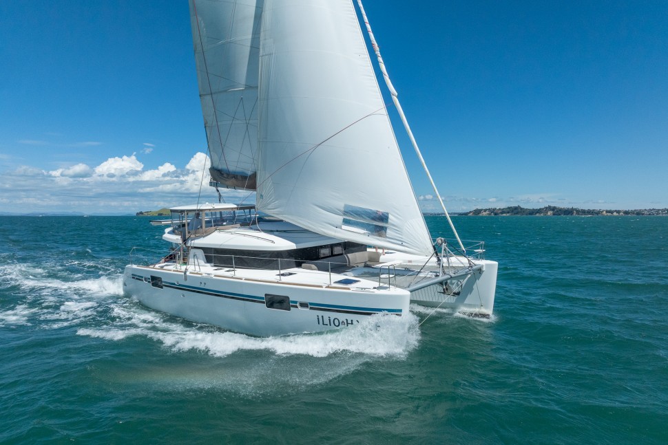 Lagoon 450S 01 Exterior3
