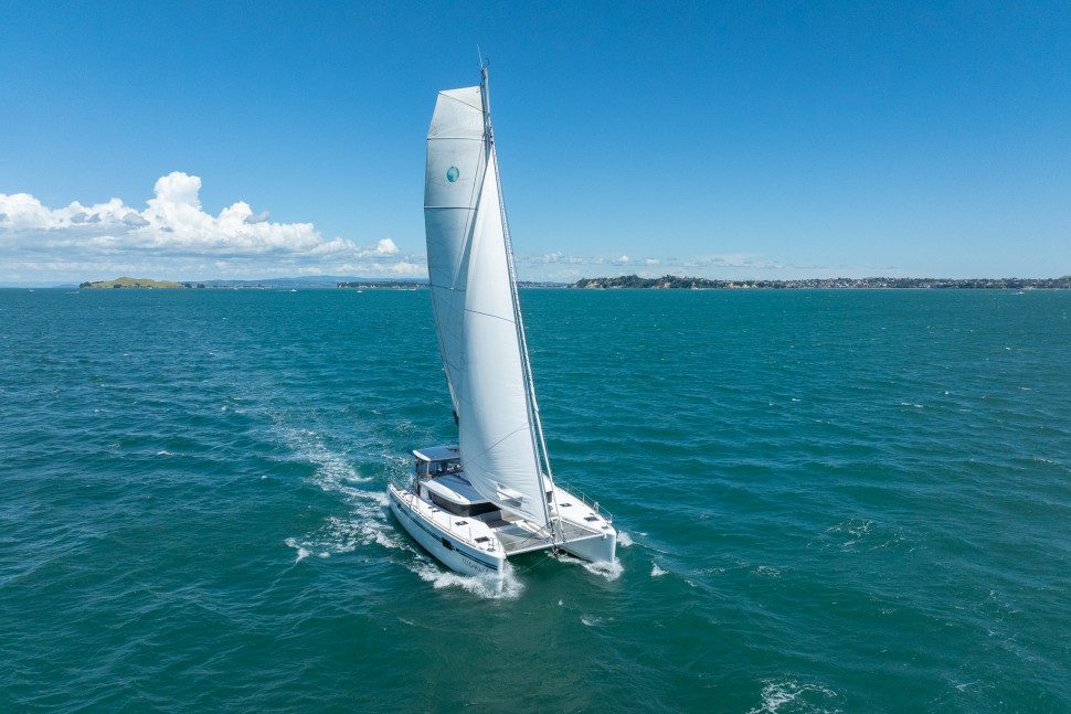 Lagoon 450S 02 Exterior2