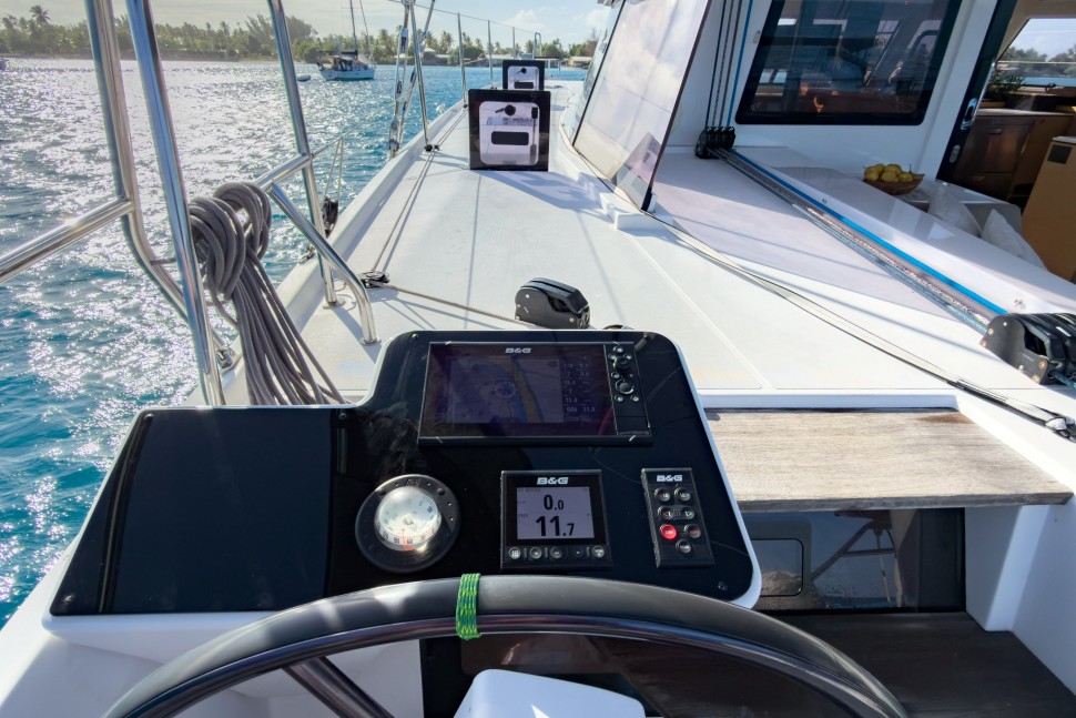 NAUTITECH 44 OPEN OWNER 3 CABIN 35