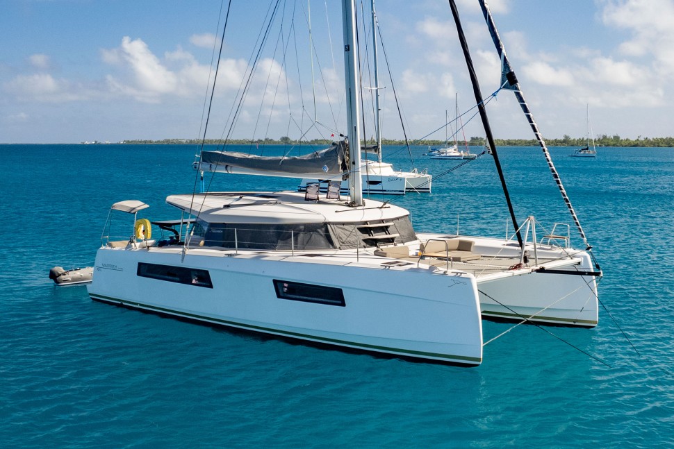 NAUTITECH 44 OPEN OWNER 3 CABIN 49