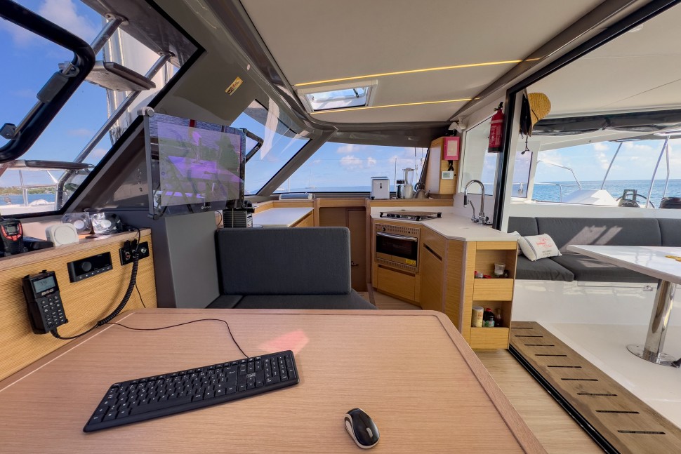 NAUTITECH OPEN 40 13