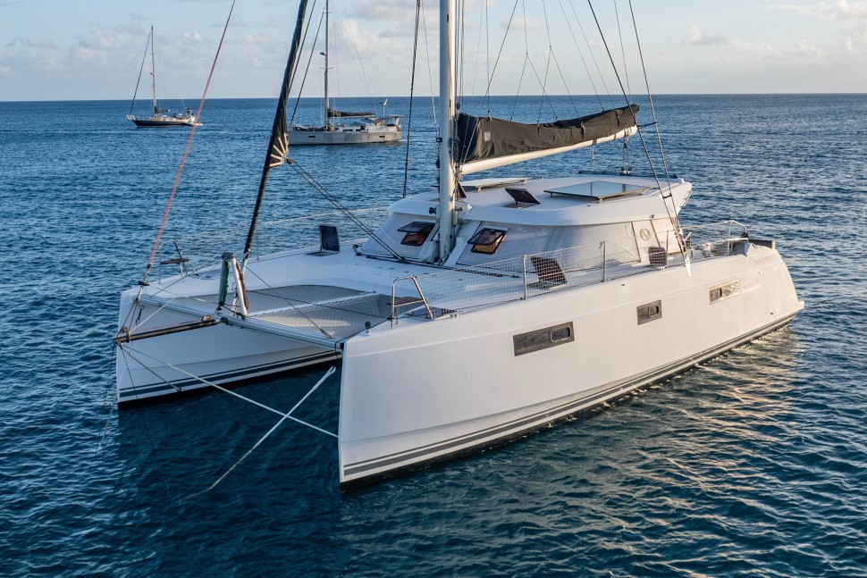 NAUTITECH OPEN 40 OWNER 4 CABINS 34
