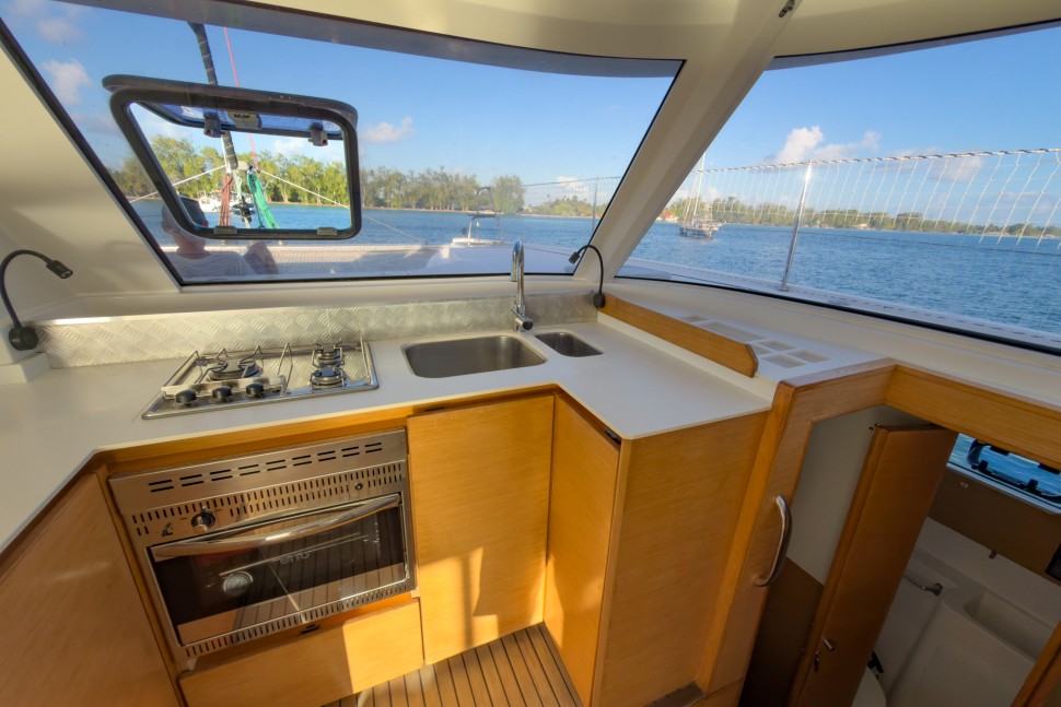 NAUTITECH OPEN 40 OWNER 4 CABINS 40