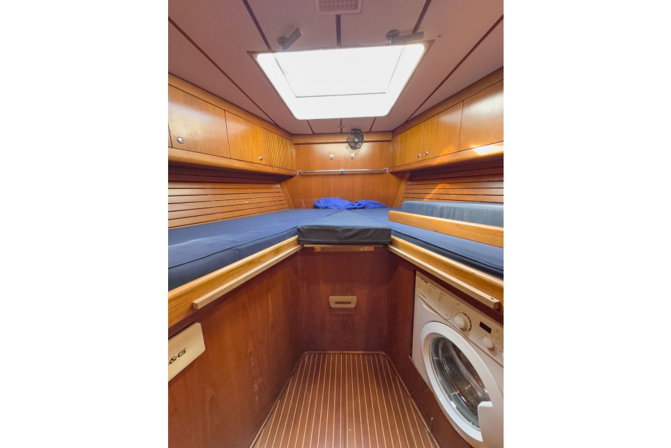 NAUTOR SWAN 60 25 FRONT CABIN