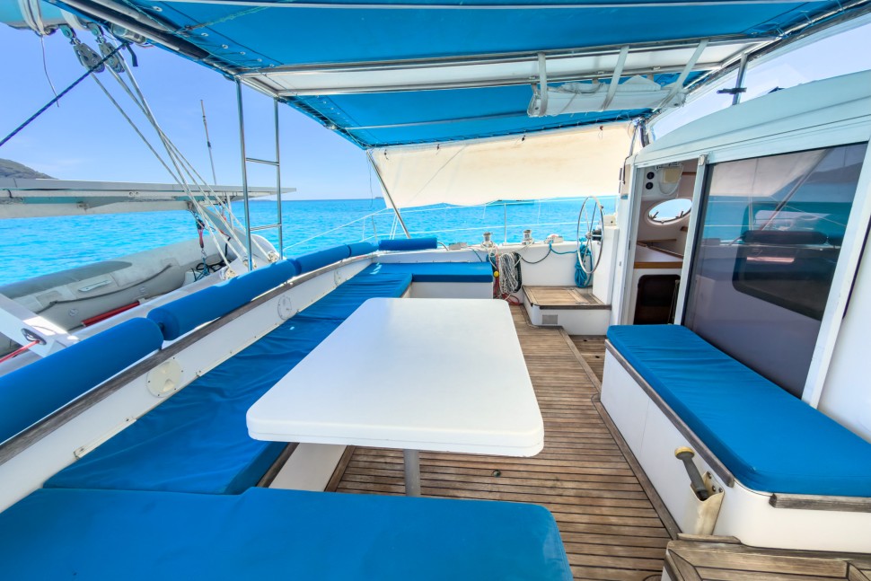 OUTREMER 55 LIGHT 12