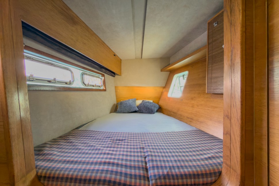 catana 50 21 guest cabin double berth
