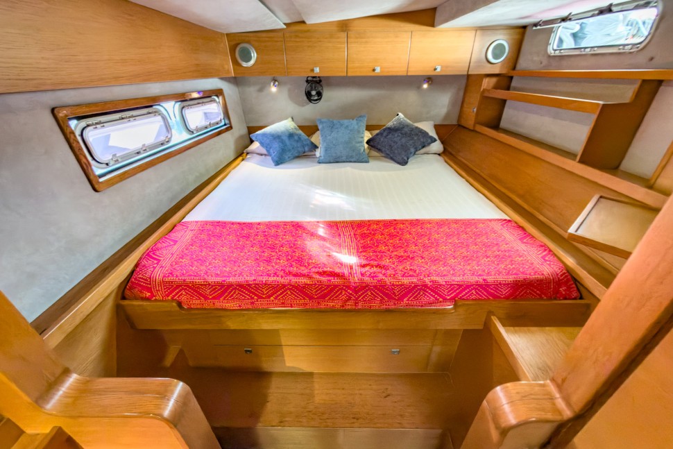 catana 50 24 aft cabin double berth