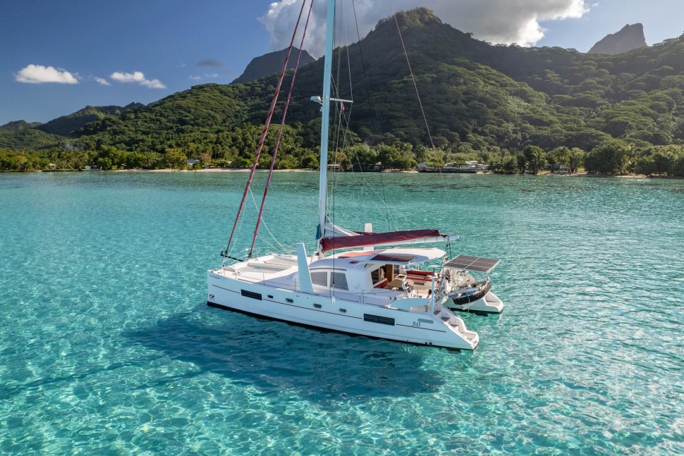 catana 50 dualaseas 04 anchored profile shoreline